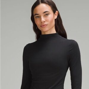 LULULEMON wanderlust turtleneck